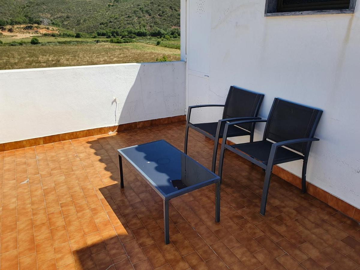 Hospedaria Firmino Bernardino Odeceixe Exterior foto